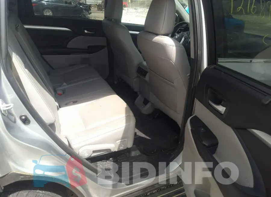 5TDJKRFH4GS501836 Photo# 8
