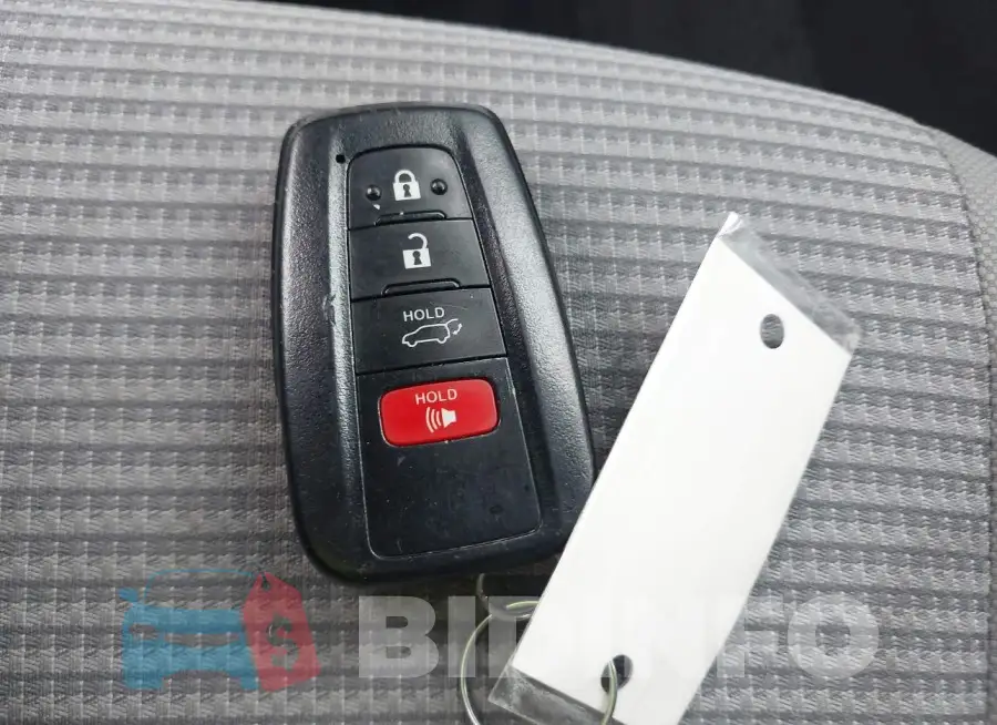 5TDZZRAH8MS059113 Photo# 11