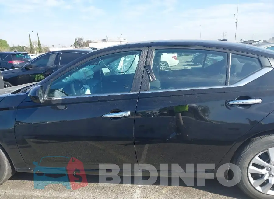 1N4BL4BV2LC242555 Photo# 13