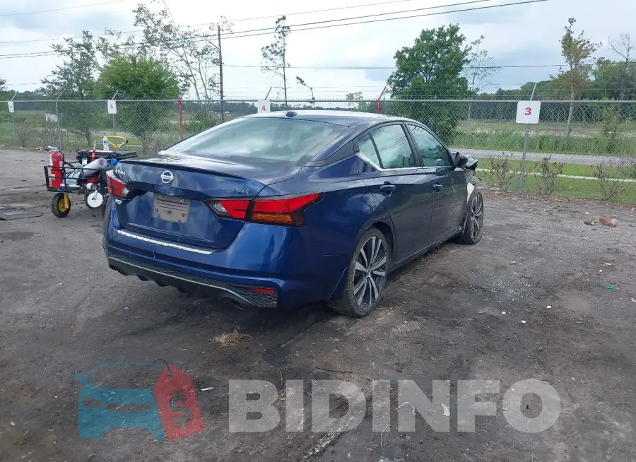1N4BL4CV4MN353094 Photo# 4