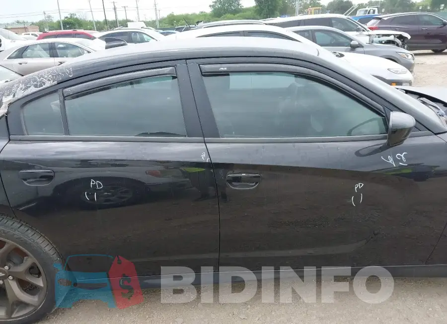 2C3CDXCT6KH737142 Photo# 14