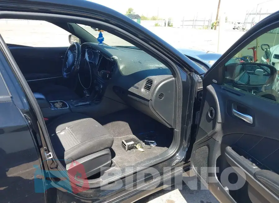 2C3CDXHG3KH512852 Photo# 5