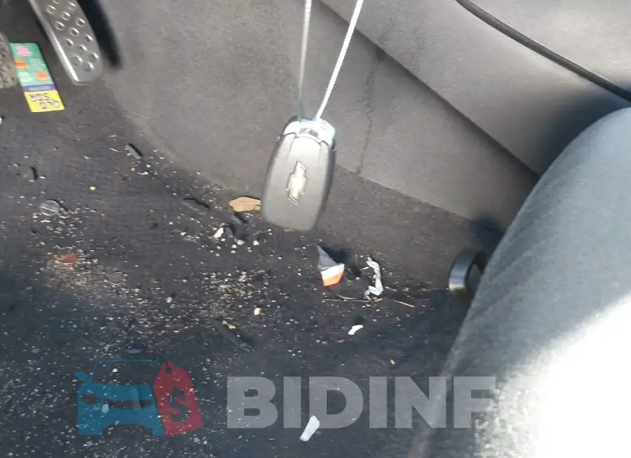 1G1ZB5ST5HF189154 Photo# 11