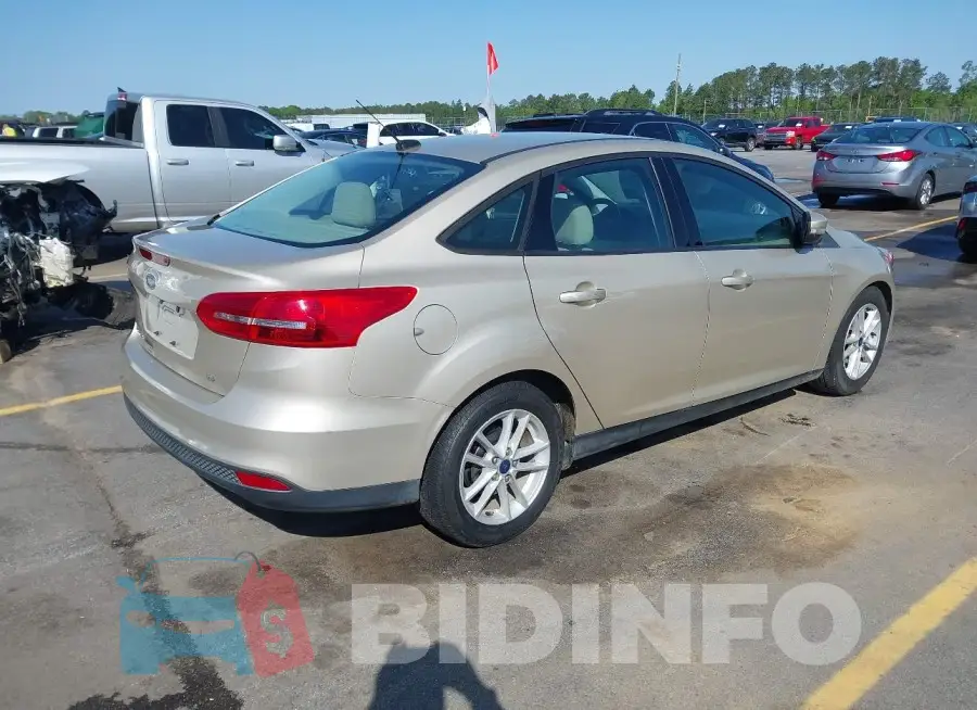 1FADP3F20HL322015 Photo# 4