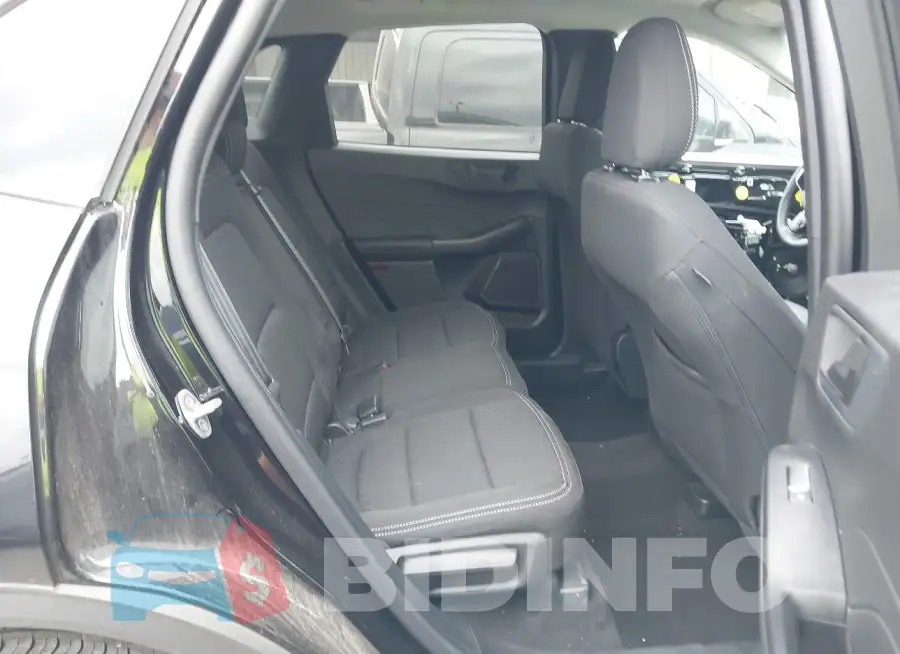 1FMCU9GN8RUA92886 Photo# 8