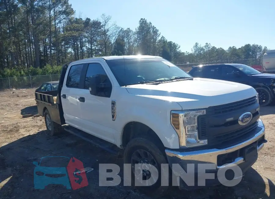 1FT8W3B68JEB70356 Photo# 1