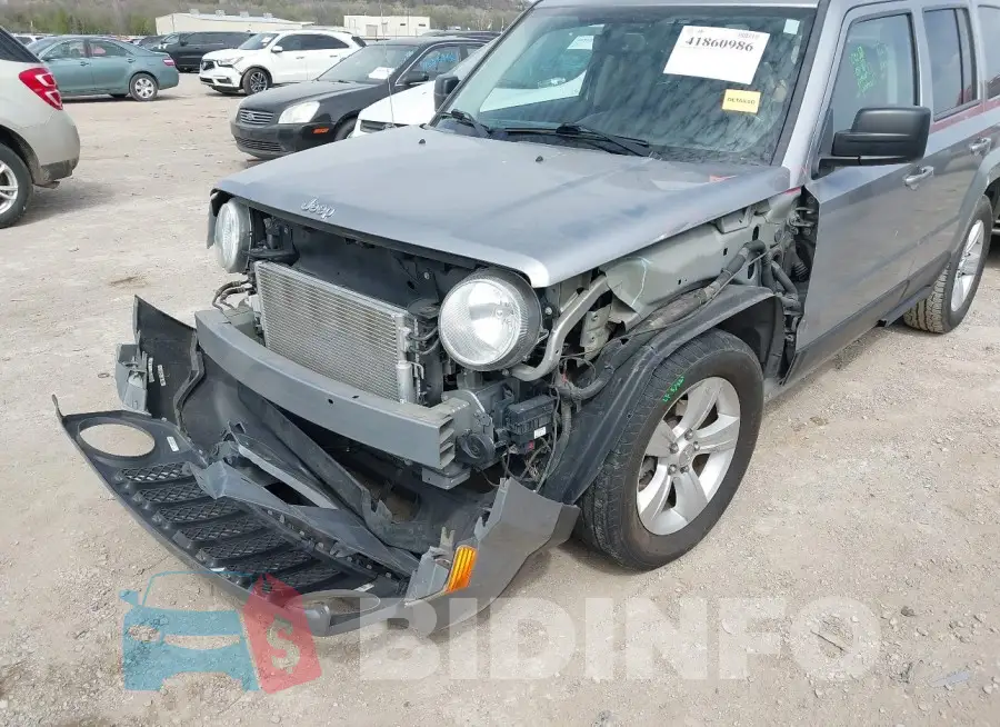 1C4NJRFB5HD104813 Photo# 19