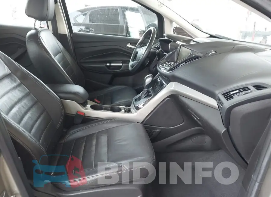 1FADP5CU8FL100255 Photo# 5