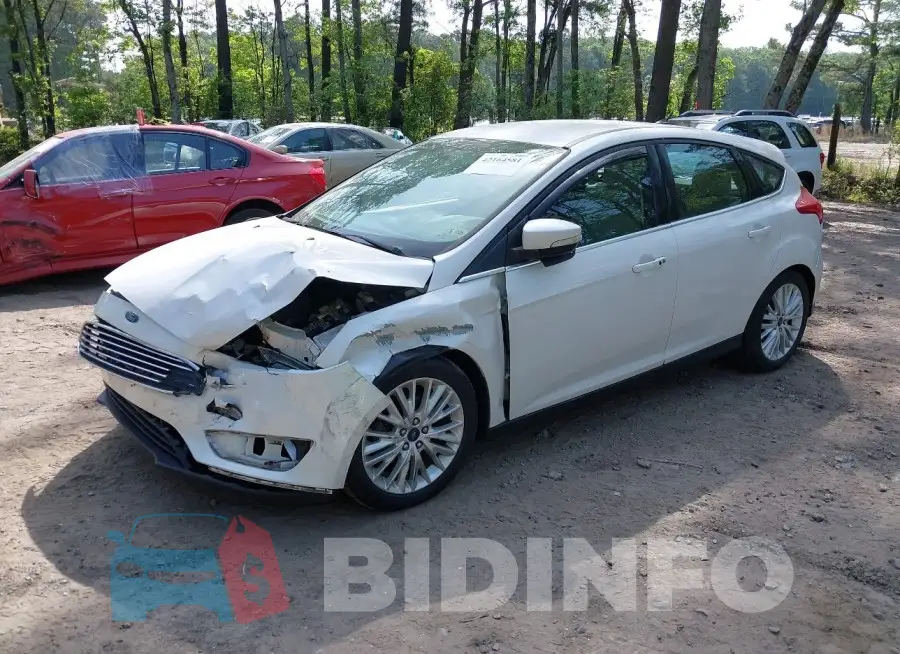 1FADP3N22GL239282 Photo# 2