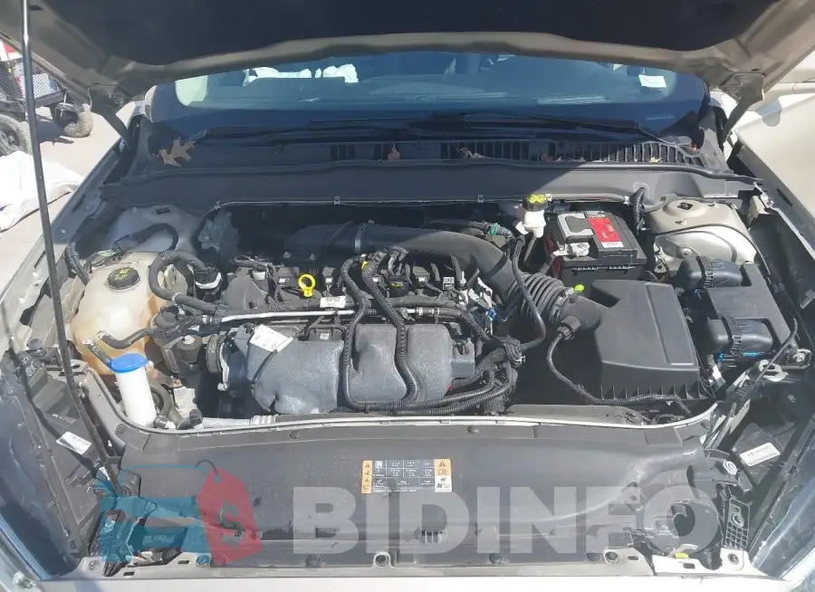 3FA6P0E9XKR100984 Photo# 10