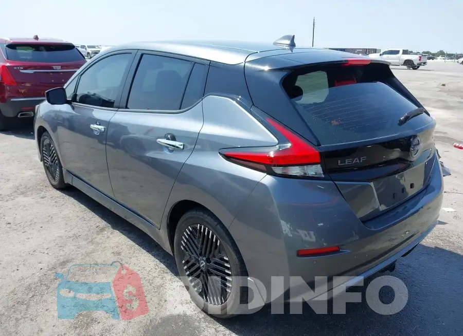 1N4CZ1CV1PC561824 Photo# 3