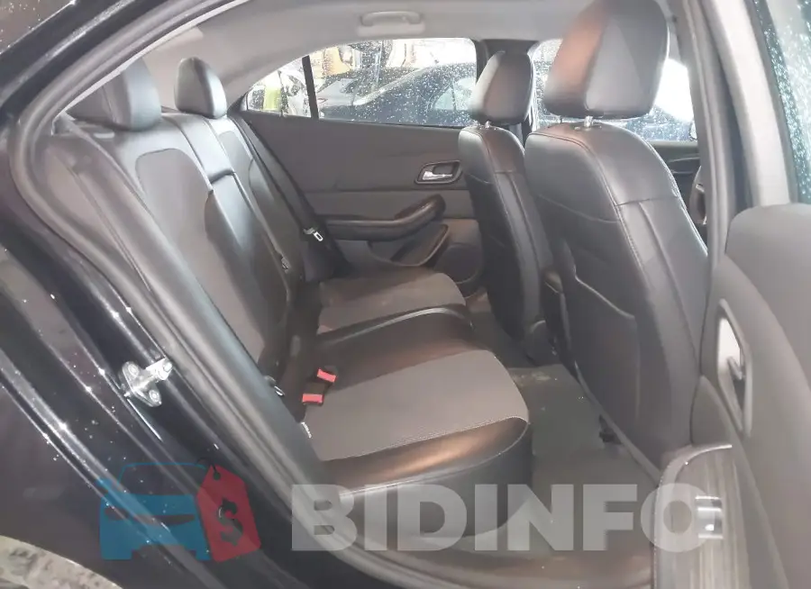 1G11D5SL2FF289894 Photo# 8