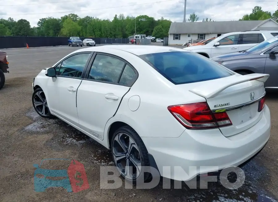 2HGFB6E55FH709153 Photo# 3
