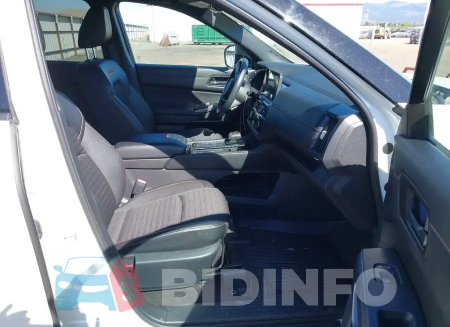 5N1DR3BD2PC270554 Photo# 5