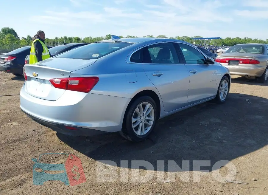 1G1ZD5ST4JF225982 Photo# 4