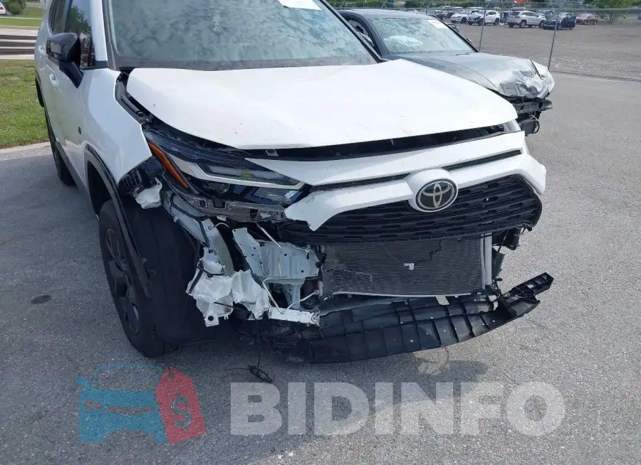 2T3H1RFV3RC268803 Photo# 6