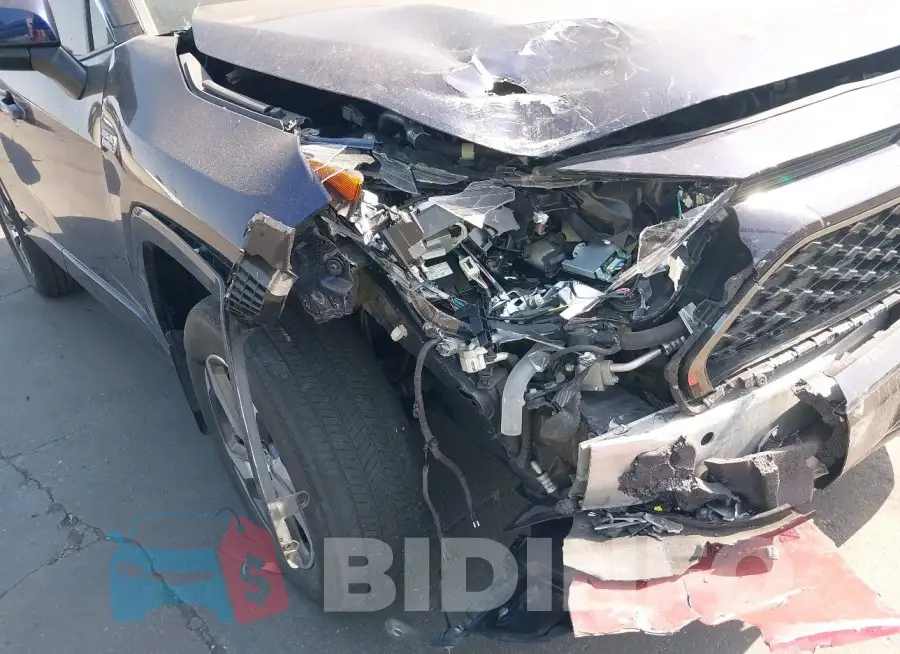 JTMCB3FV9MD002274 Photo# 18