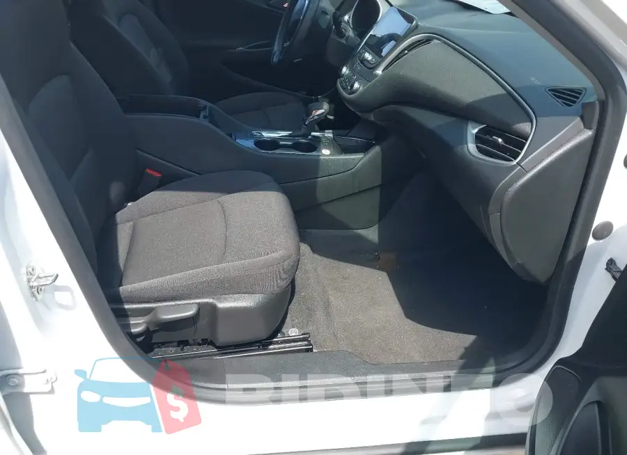 1G1ZD5ST4RF130561 Photo# 5
