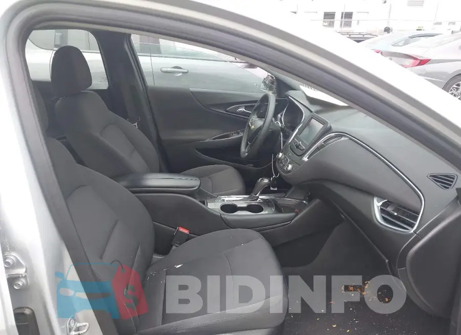 1G1ZD5ST7JF150565 Photo# 5
