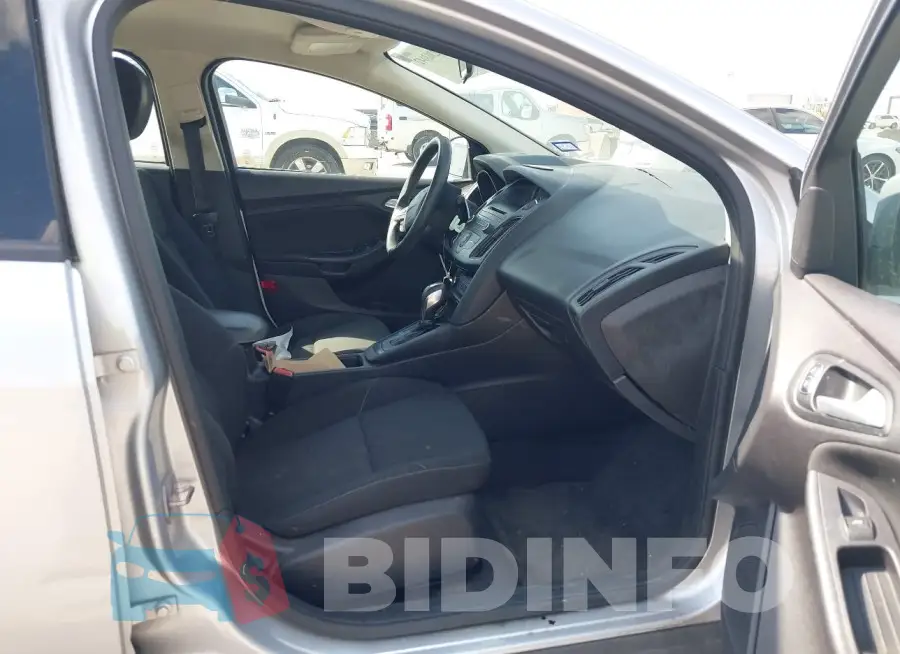 1FADP3F26FL261881 Photo# 5