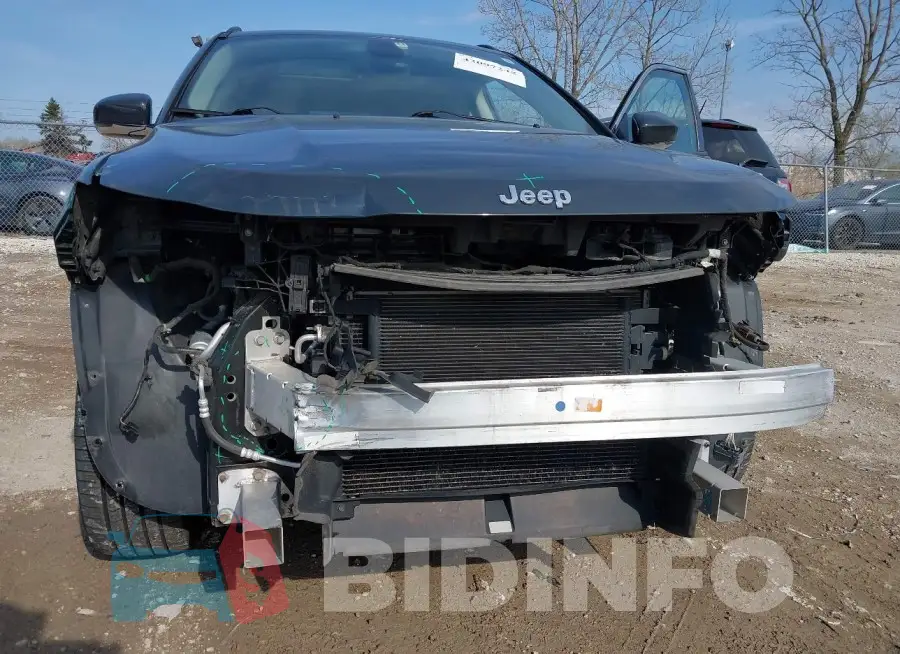 3C4NJDCB6HT628182 Photo# 6