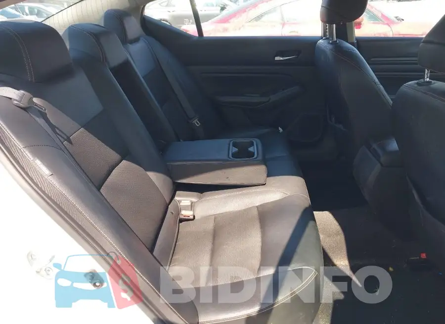 1N4BL4CW0LC235501 Photo# 8