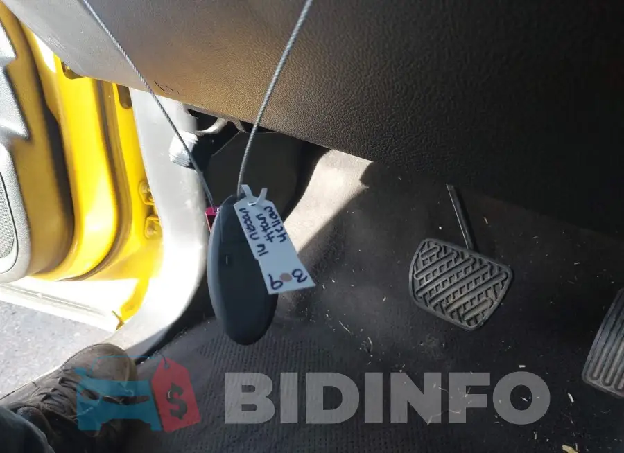 1N6BA1F48GN500066 Photo# 11