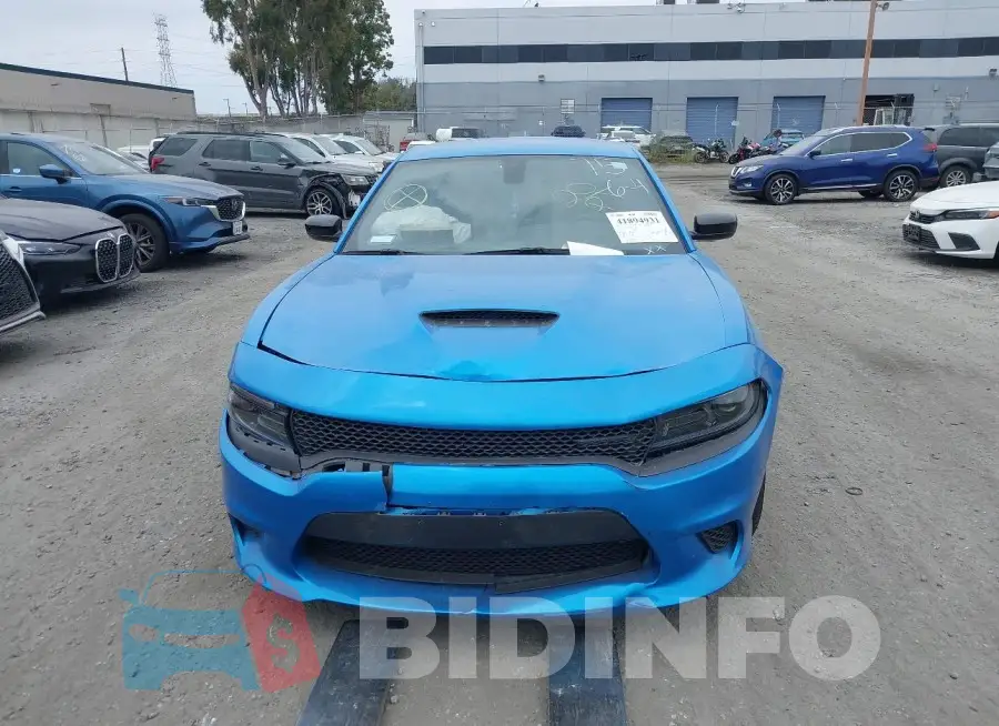 2C3CDXCT4PH700629 Photo# 12