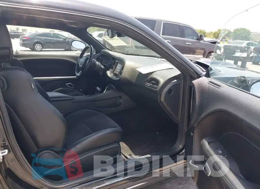 2C3CDZJG3KH503963 Photo# 5