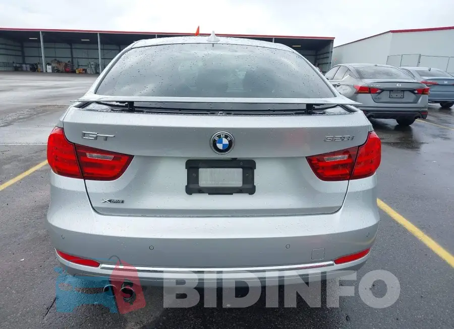 WBA8Z5C54GG502425 Photo# 16