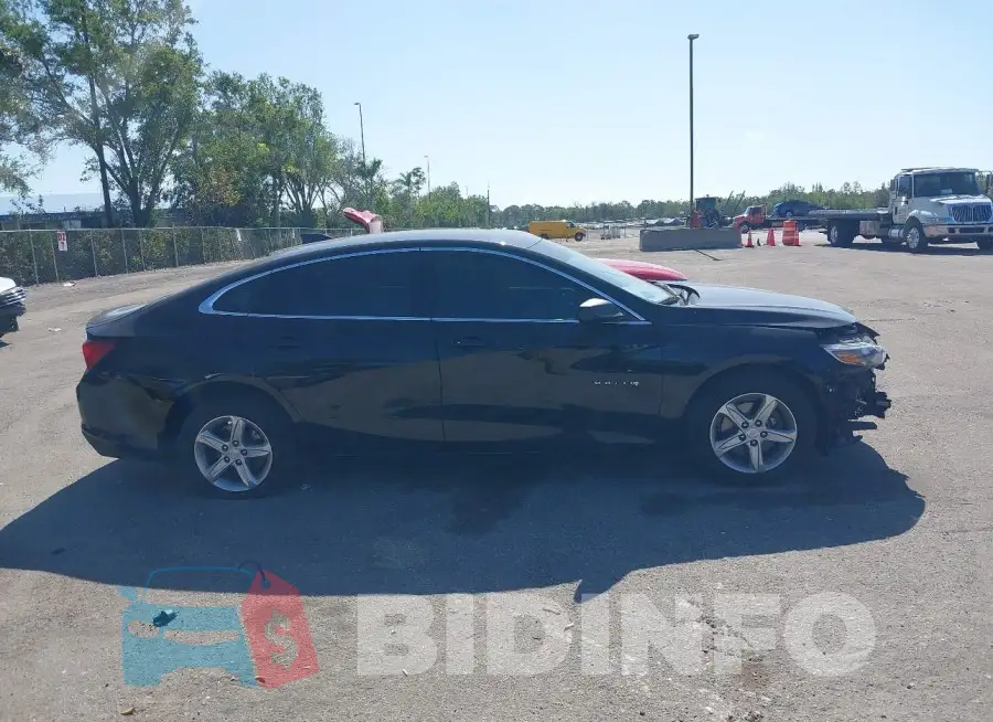 1G1ZB5ST1LF149727 Photo# 14