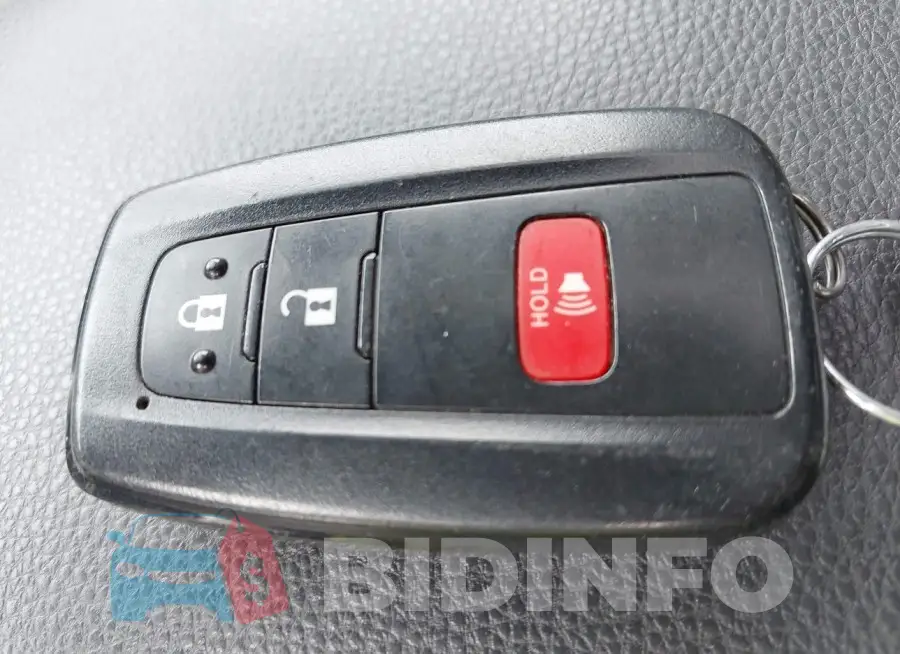 JTMP1RFV8KD030071 Photo# 11