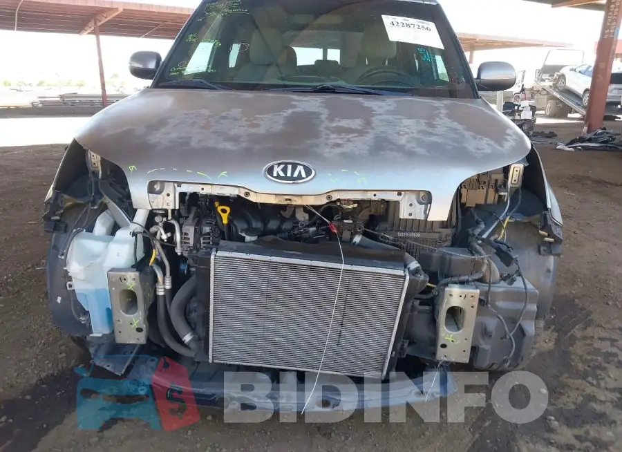 KNDJN2A27J7589607 Photo# 13
