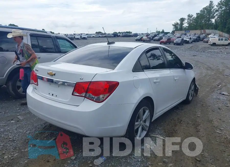 1G1PE5SB2F7232426 Photo# 4
