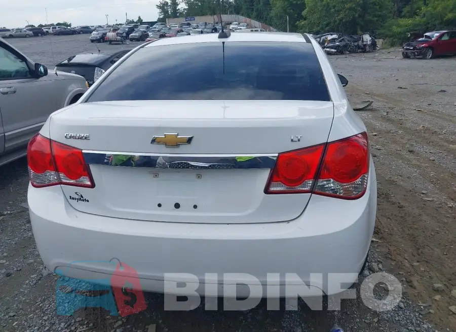 1G1PE5SB2F7232426 Photo# 16