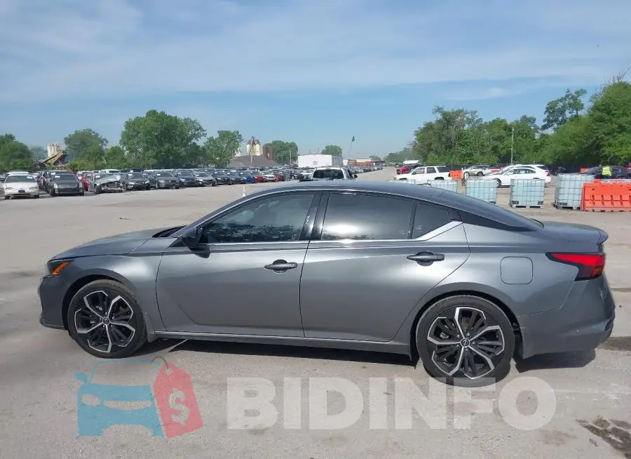 1N4BL4CV3PN320401 Photo# 14