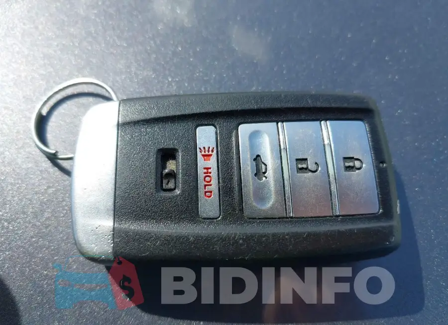 19UUB2F61KA000932 Photo# 11
