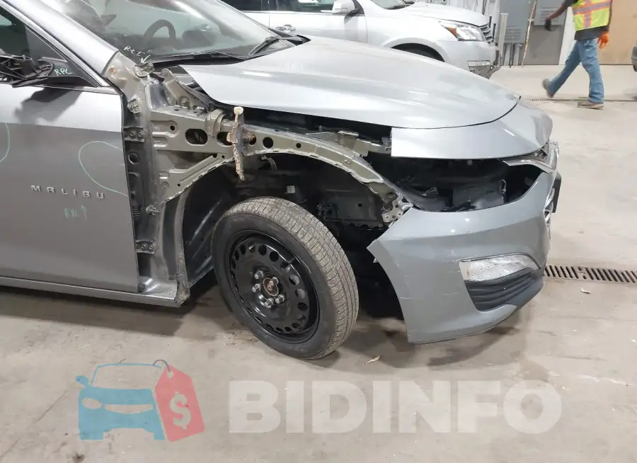 1G1ZD5ST3RF124105 Photo# 6