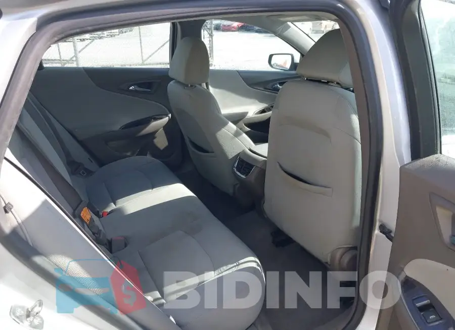 1G1ZD5ST5KF108686 Photo# 8