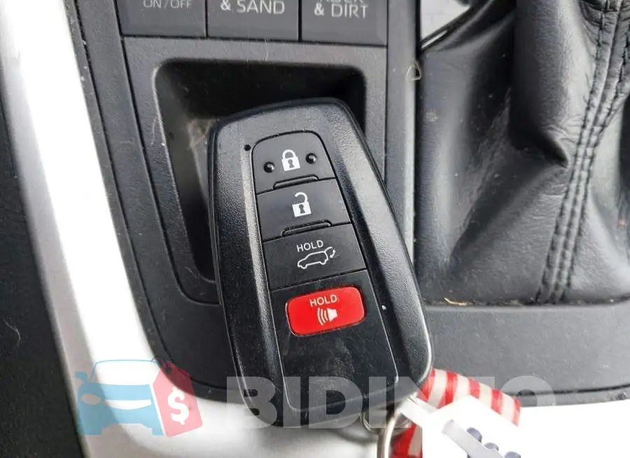 2T3A1RFV3KC010434 Photo# 11