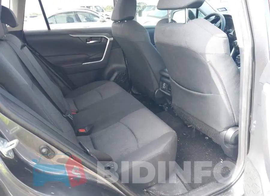 JTMW1RFV8KD010723 Photo# 8