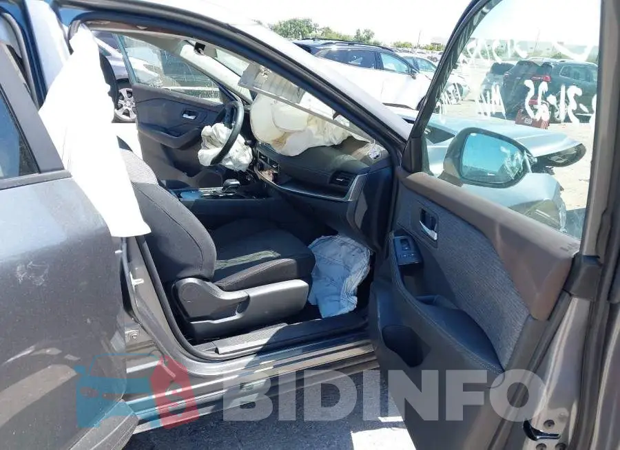 5N1BT3BA6PC948589 Photo# 5