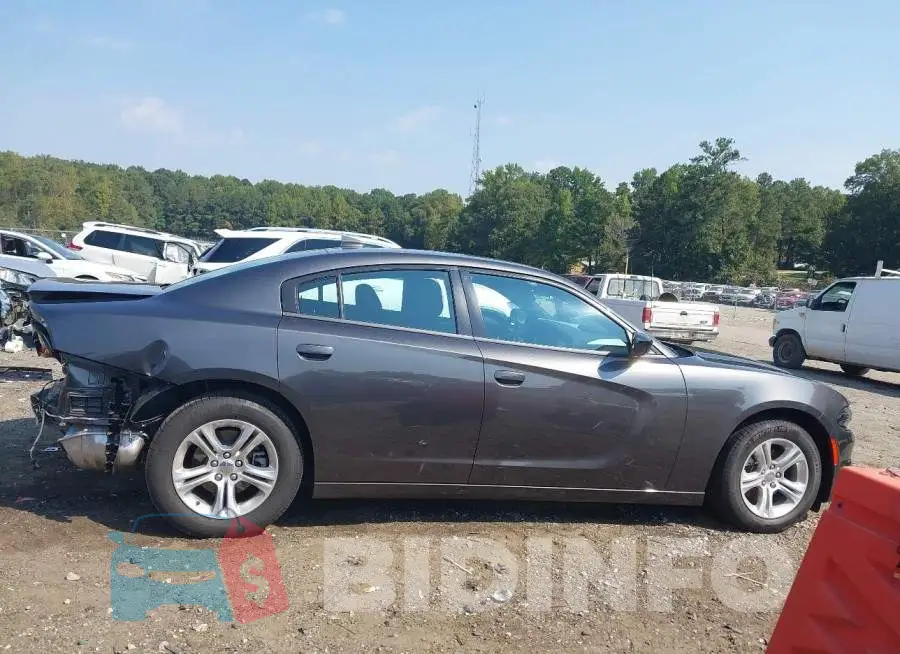 2C3CDXBG5PH675194 Photo# 14