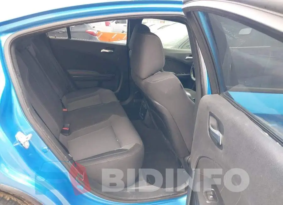 2C3CDXBG8KH510880 Photo# 8