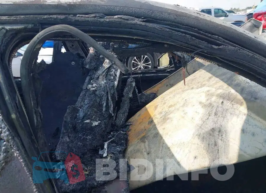 WBA3A5G53FNS84712 Photo# 5