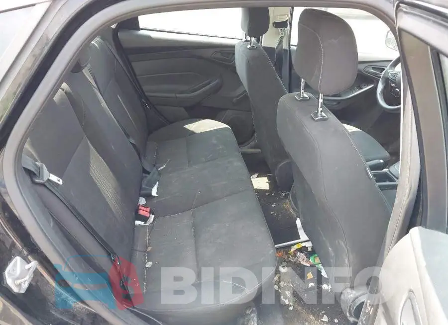 1FADP3E23GL228033 Photo# 8