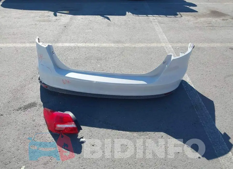 1FADP3F22GL294264 Photo# 12