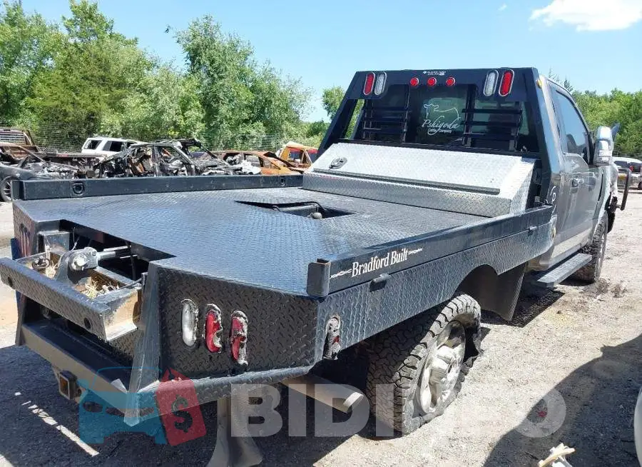 1FDRF3FN7NED32839 Photo# 4