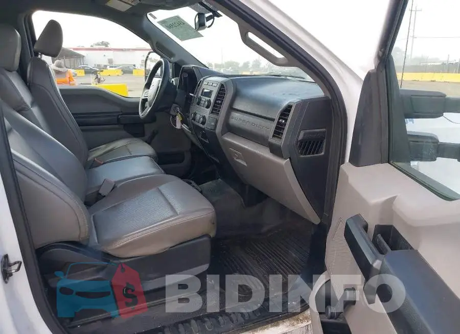 1FTBF2A61KEE04467 Photo# 5