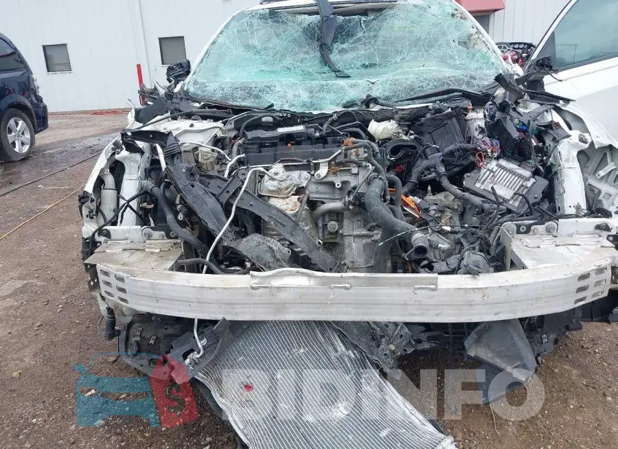 19XFC2F84HE020572 Photo# 6